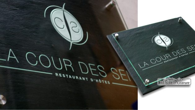 Une plaque professionnelle en marbre